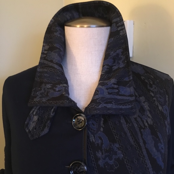 Beautiful Stylish Jacket - Picture 5 of 5